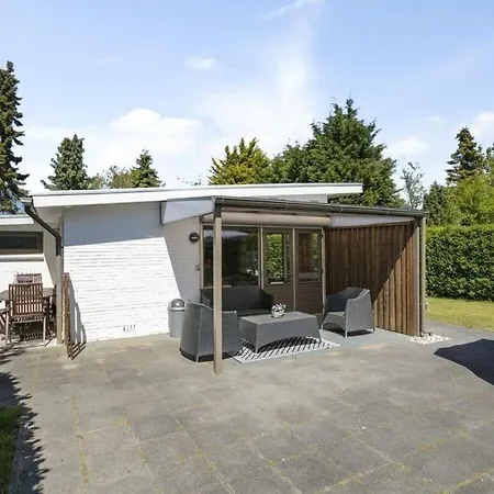 Huijsmans Verhuur Type C Comfort Prinsenhof 68 Holiday home Ouddorp